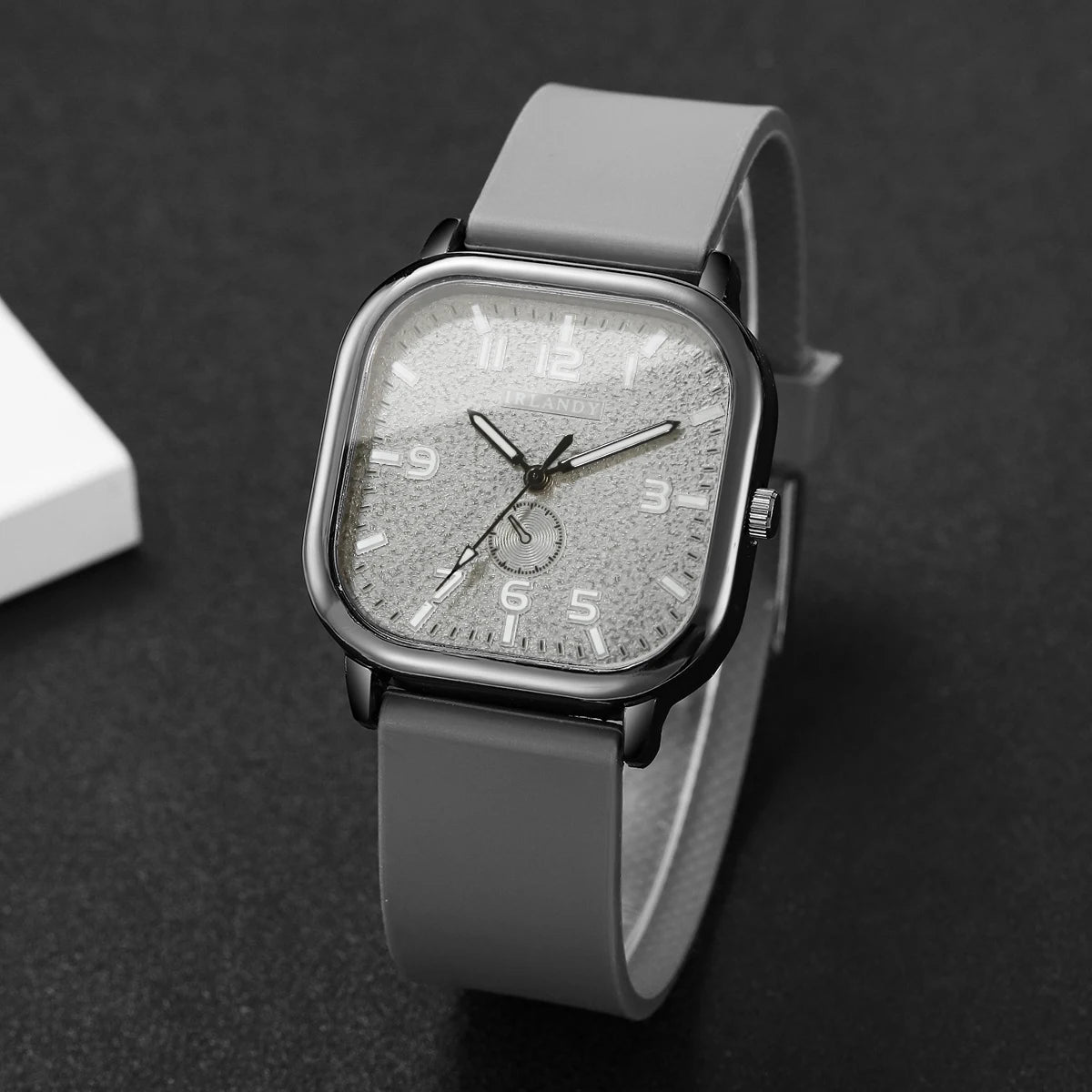 Fashion Square Women's Watch Casual Silicone Strap Quartz Watches Sports Wristwatch For Men Women Students(Without Box)