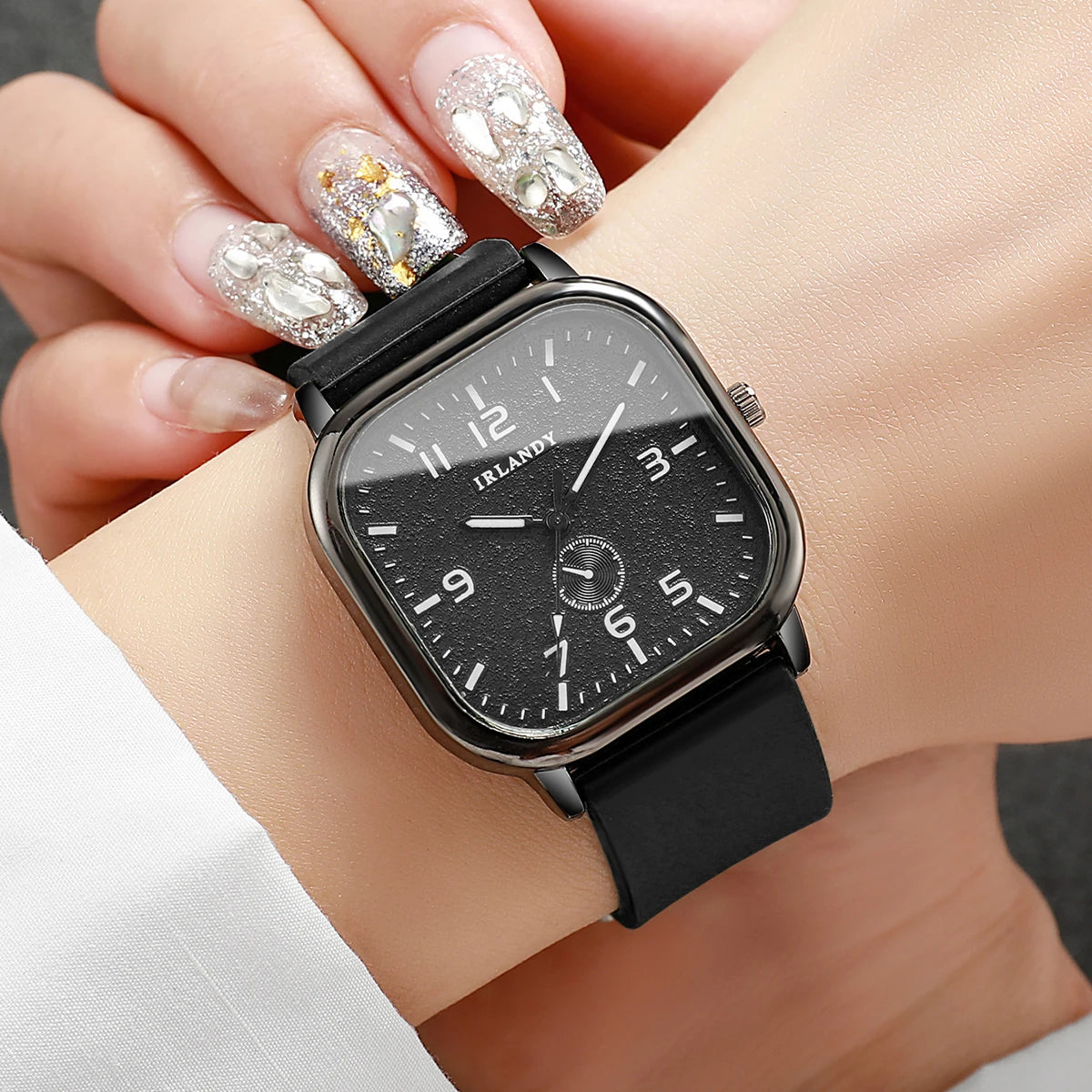 Fashion Square Women's Watch Casual Silicone Strap Quartz Watches Sports Wristwatch For Men Women Students(Without Box)